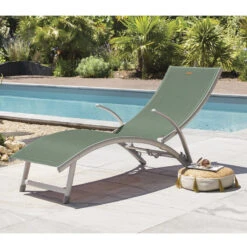 Transat Samba Pliable Et Empilable Vert Olive Hespéride